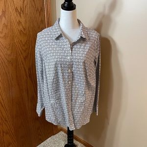 Talbots button down non-iron shirt size 16W white with black print